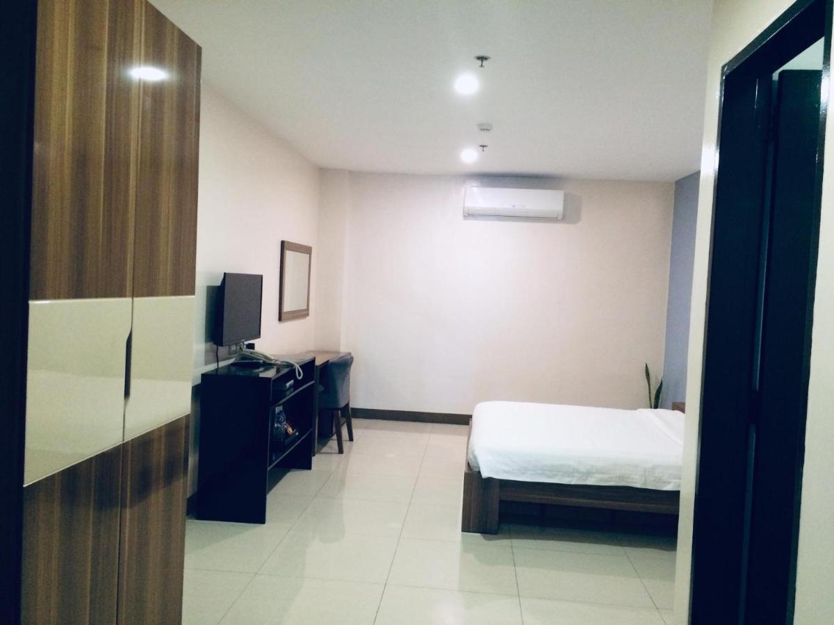 Ybc Grand Hotel โอลองกาโป ภายนอก รูปภาพ