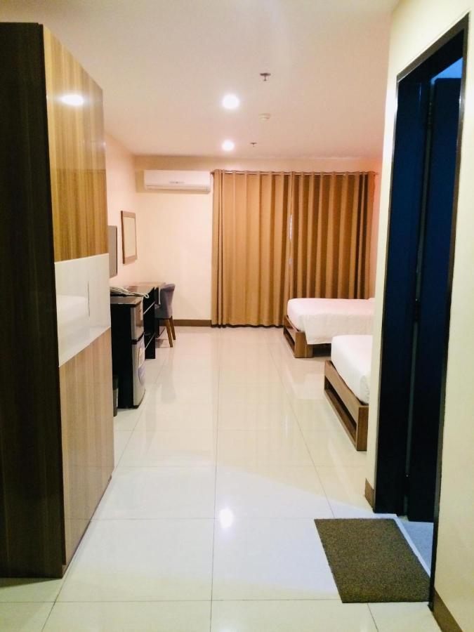 Ybc Grand Hotel โอลองกาโป ภายนอก รูปภาพ