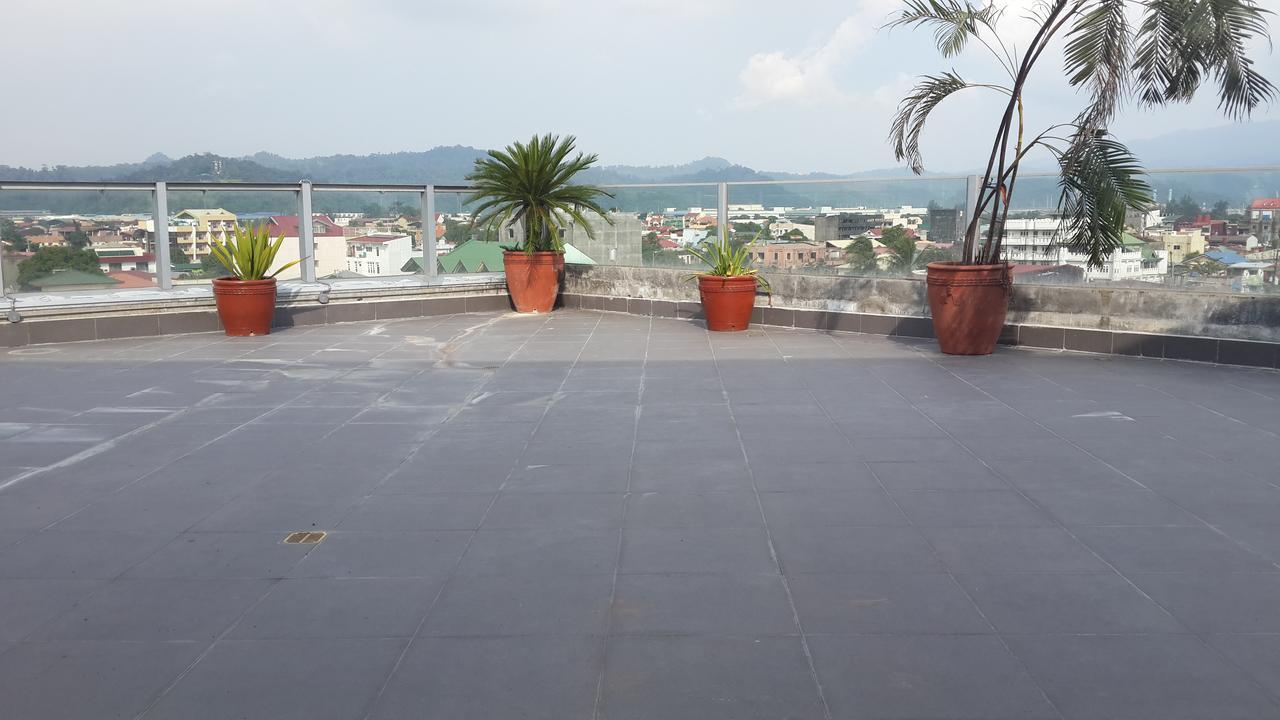 Ybc Grand Hotel โอลองกาโป ภายนอก รูปภาพ