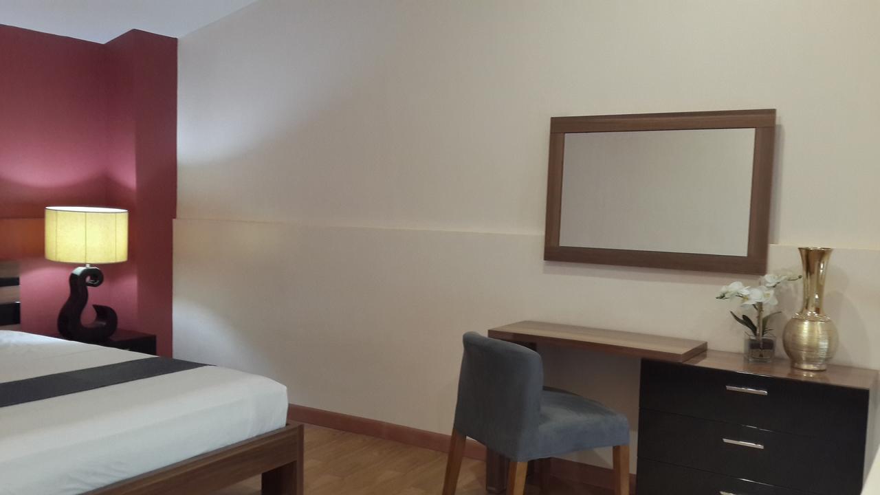 Ybc Grand Hotel โอลองกาโป ภายนอก รูปภาพ