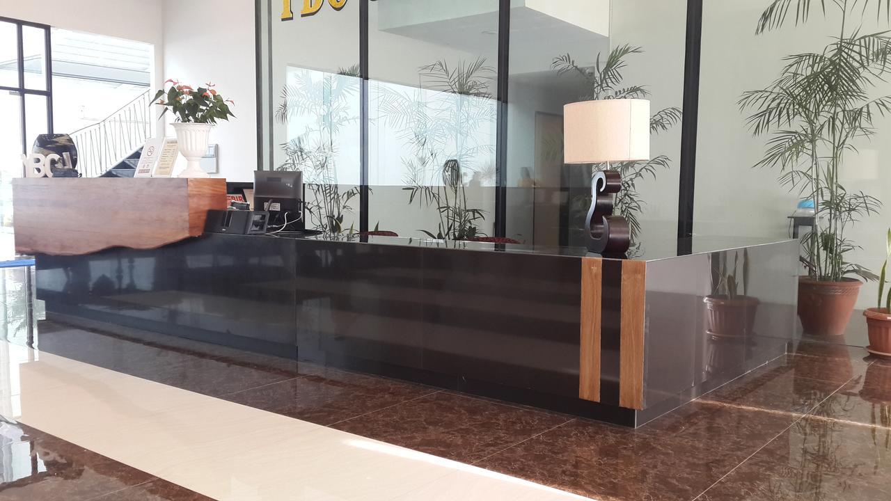 Ybc Grand Hotel โอลองกาโป ภายนอก รูปภาพ