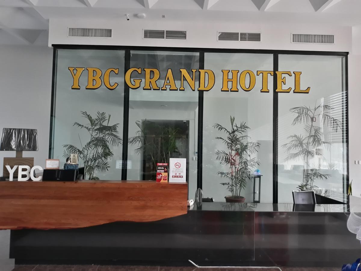 Ybc Grand Hotel โอลองกาโป ภายนอก รูปภาพ