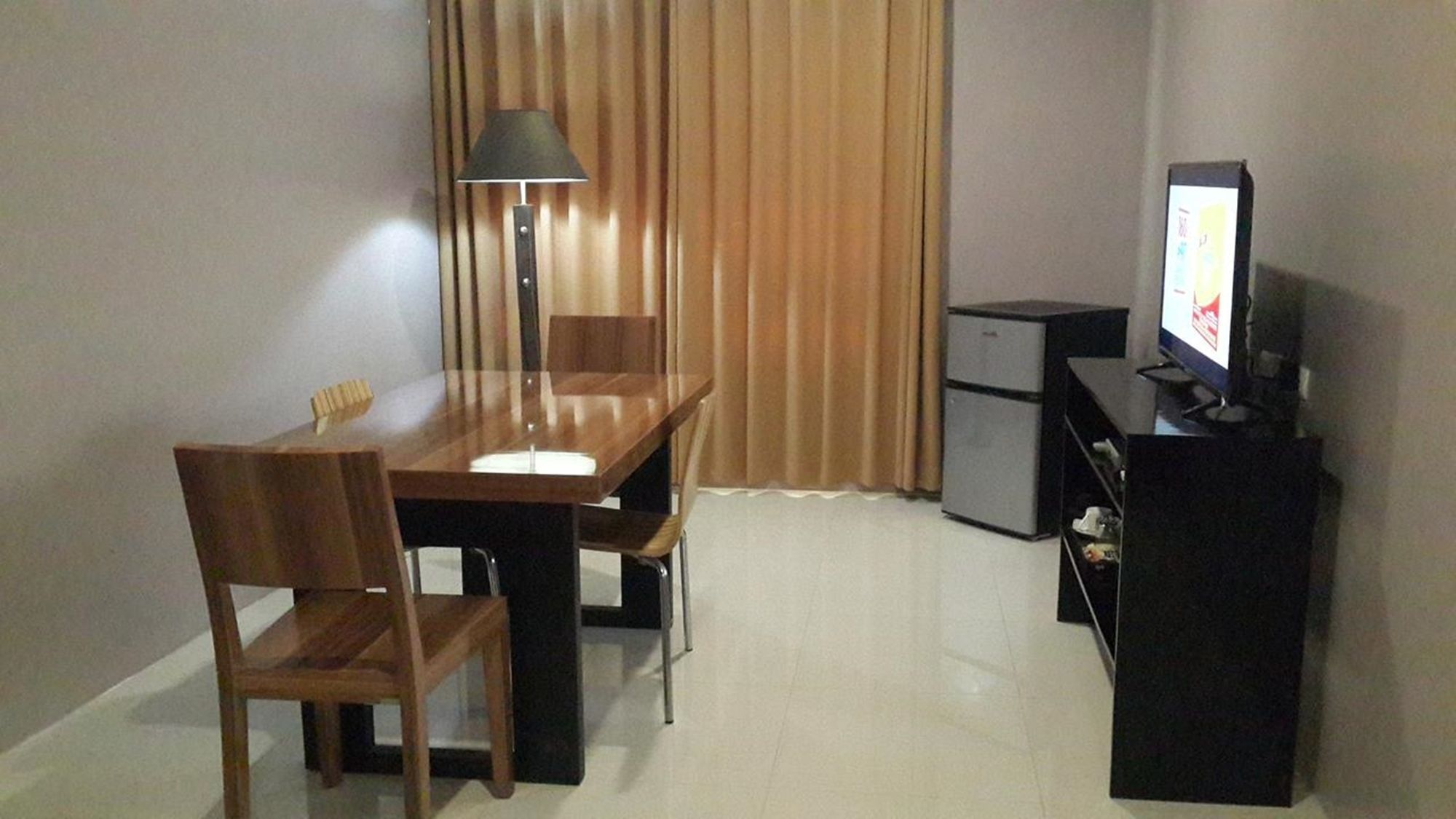 Ybc Grand Hotel โอลองกาโป ภายนอก รูปภาพ